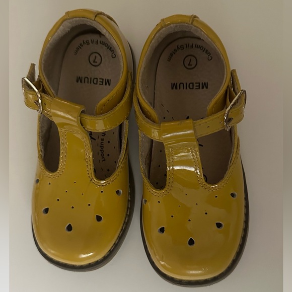 FootMates Girls' Yellow Patent T-Strap Mary Jane Shoes - Picture 2 of 5